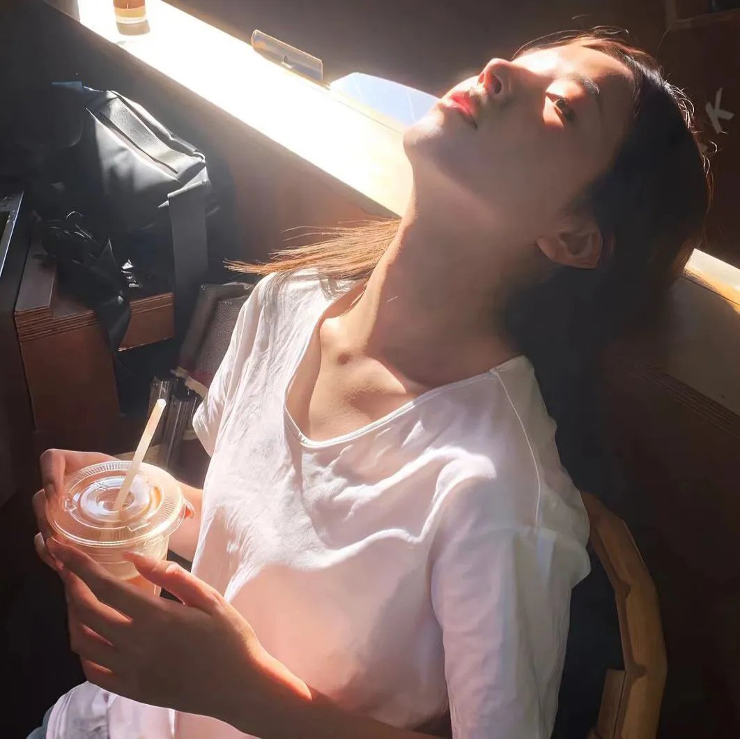 飞女正传 封面